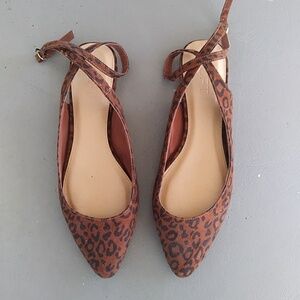 Ann Taylor Loft Leopard Print Wrap Around Strap Sandal Flats